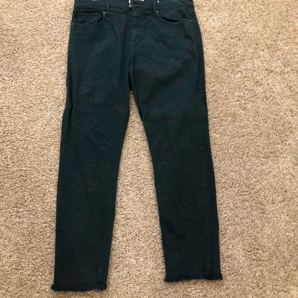 Loft skinny frayed crop jean